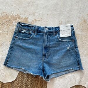 Abercrombie & Fitch High Rise Mom Short